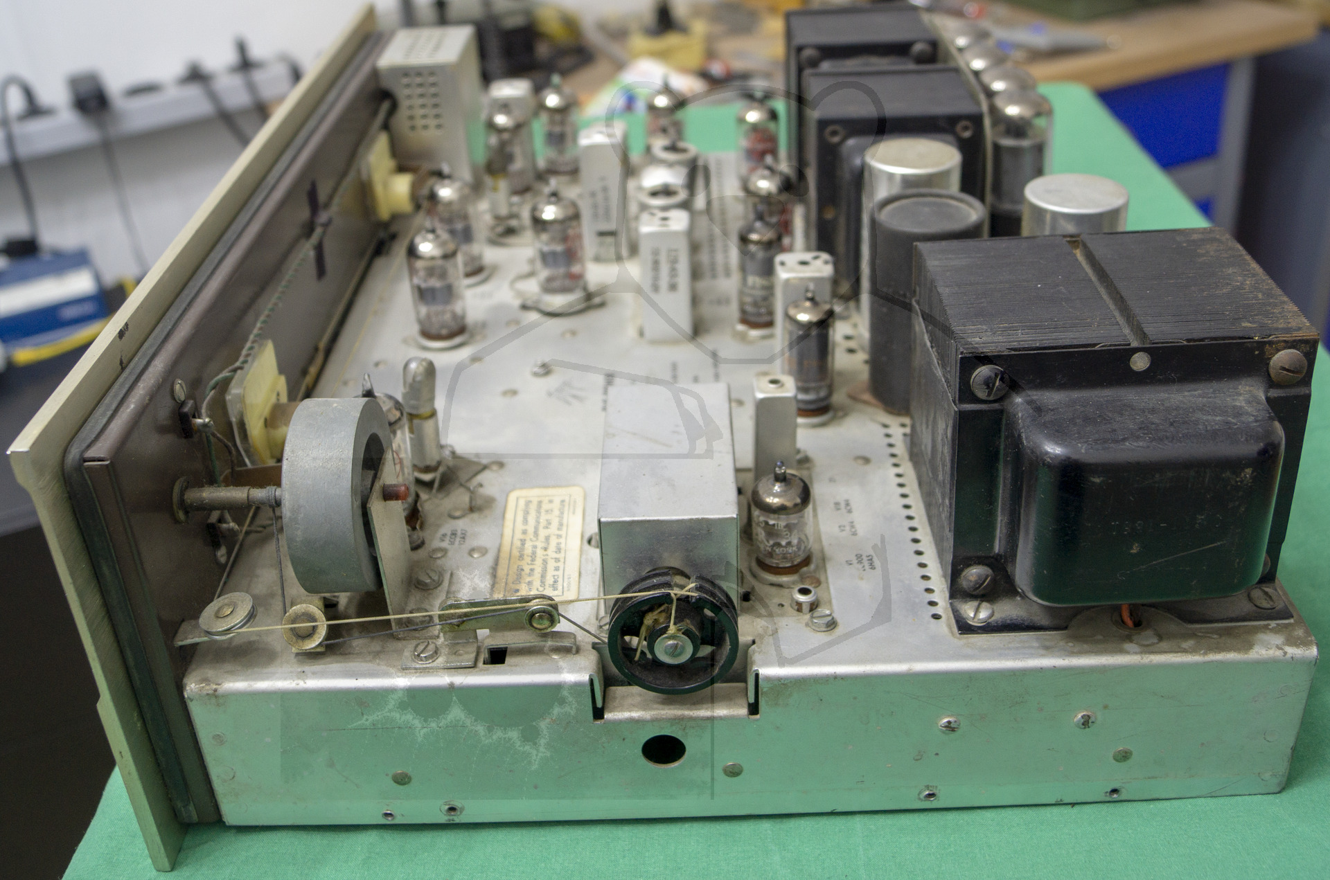 Fisher 500-C - Ansicht von Rechts